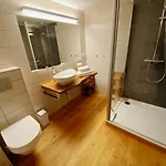 Beach House-traumwohnung In Bestlage Mit Herrlichem Meerblick