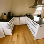 Beach House-traumwohnung In Bestlage Mit Herrlichem Meerblick Harrislee