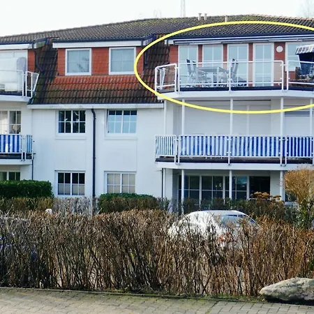 Beach House-traumwohnung In Bestlage Mit Herrlichem Meerblick