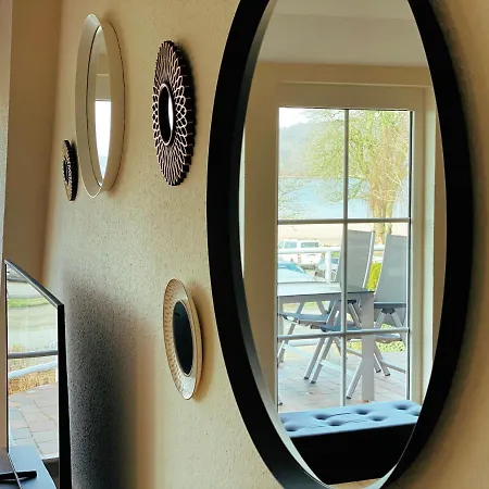Beach House-traumwohnung In Bestlage Mit Herrlichem Meerblick