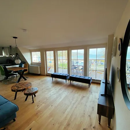 Beach House-traumwohnung In Bestlage Mit Herrlichem Meerblick Harrislee