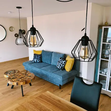 Beach House-traumwohnung In Bestlage Mit Herrlichem Meerblick